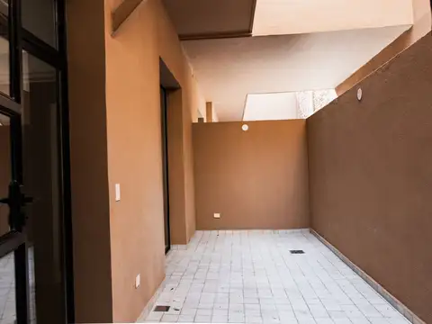 Depto Tipo Casa en Venta de 2 ambientes