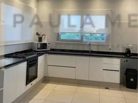 Casa Chalet  en Alquiler en Acacias, Puertos, Escobar