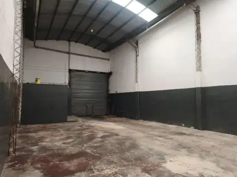 Galpon en Alquiler 17  mts Fondo