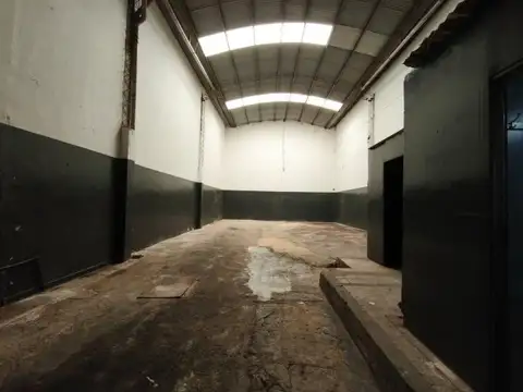 Galpon en Alquiler de 147 m² Zona Industrial