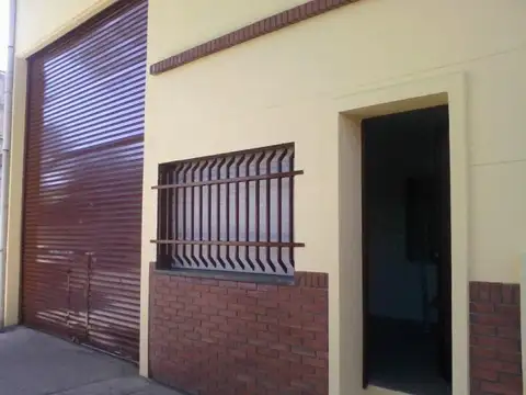 Galpon en Alquiler de 147 m² Zona Industrial
