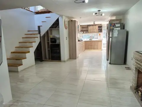 Casa 4 ambientes con 3 baños