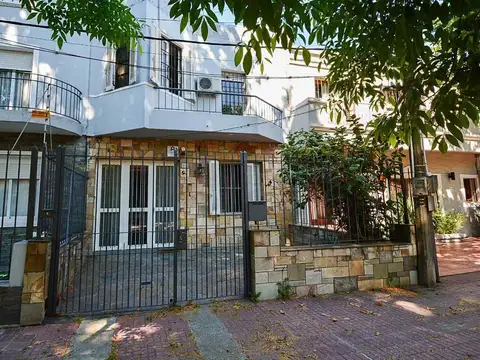 VENTA CASA 3 DORMITORIOS 2 BAÑOS GJE PATIO PRADO