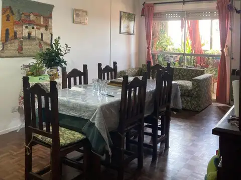 Departamento, en venta, en la zona de Flores