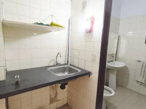 Local Comercial en Alquiler de 43 m2 excelente ubicacion de Quilmes Centro