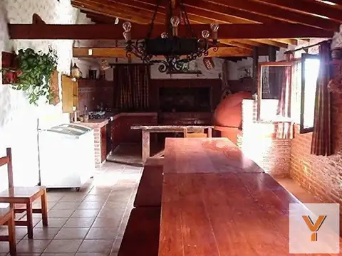 Casa en venta - 3 Dormitorios 2 Baños - Miramar
