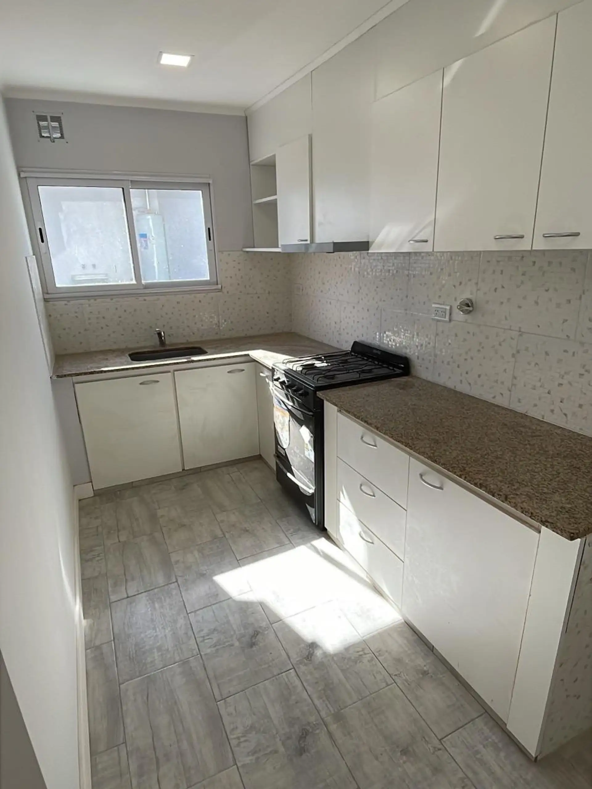 VENTA DUPLEX 3 AMB BARRIO 9 DE JULIO A ESTRENAR