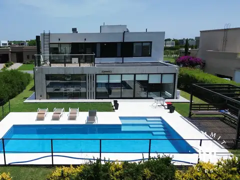 Casa Venta 4 amb Greenville Oportunidad!