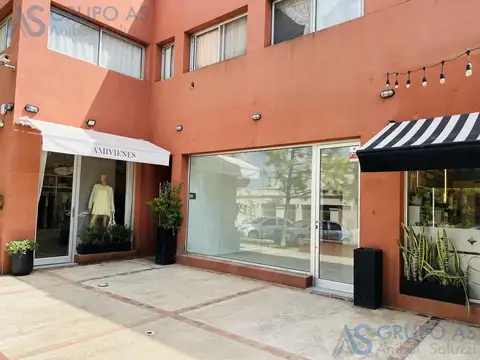 Avenida Arturo Illia bis 1205 - Excelente Local Comercial