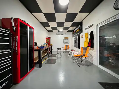 Casa de Primera Calidad en Avellaneda, RN 11 km798