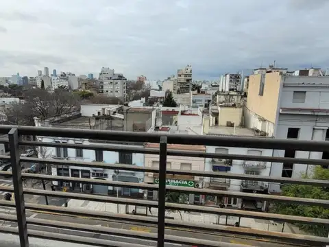 Departamento en Alquiler en Colegiales, $ 700.000