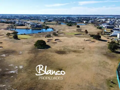 Terreno en Venta de 833,0 m2
