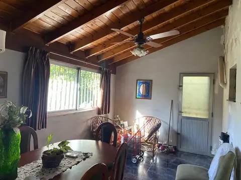 Casa sobre lote 10 x 40