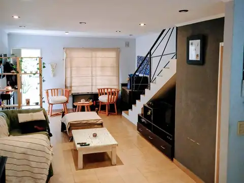 Depto Tipo Casa en Venta 16 años