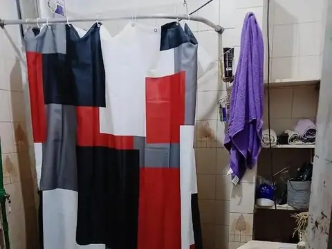 CASA TIPO AMERICANA DE 5 AMBIENTES