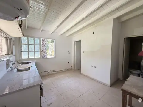 VENTA CASA 2 AMBIENTES - TERRENO DE 368 M2
