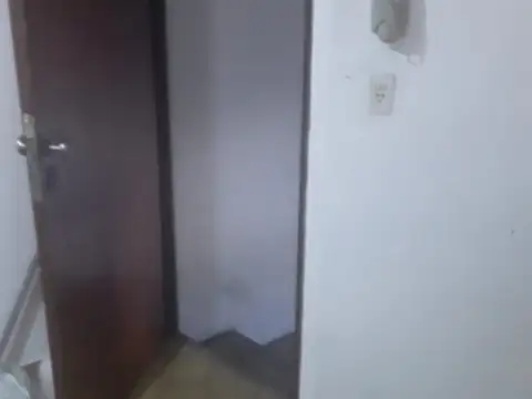 R Rivero / Rca Oriental Del Uruguay 1400, Piso 1