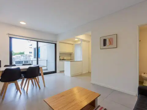 2 Ambientes Al Frente Con 2 Balcones . incluye todos los servicios excepto luz