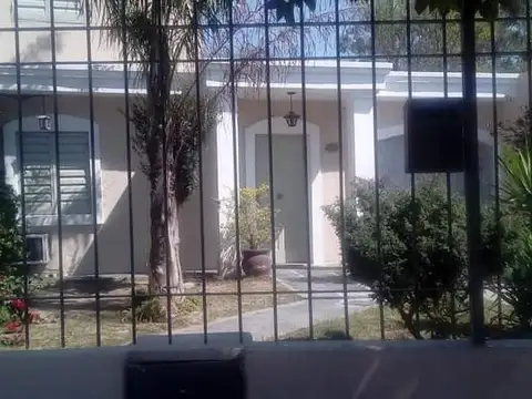 Maria Petrona Arias 200