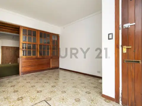 CASA EN VENTA EN CORONEL BRANDSEN