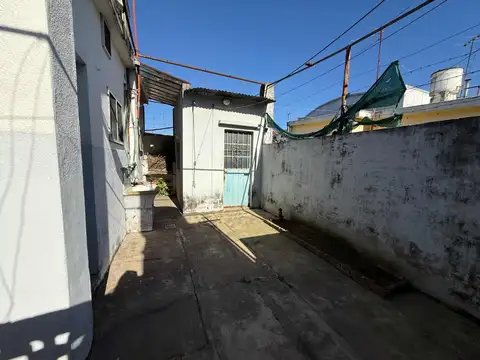 Depto Tipo Casa 2 ambientes con 1 baño