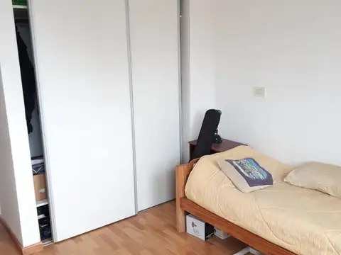 Semipiso en el semicentro de La Plata zona Pza. Olazabal