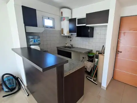 Av. Hipólito Yrigoyen 700