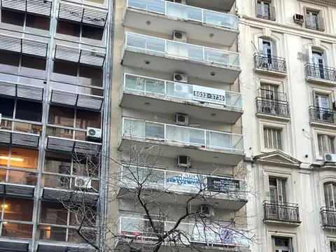 Av Cordoba 1300, Piso 1