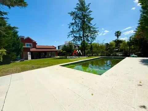 CASA EN VENTA EN CAMPO GRANDE - PILAR