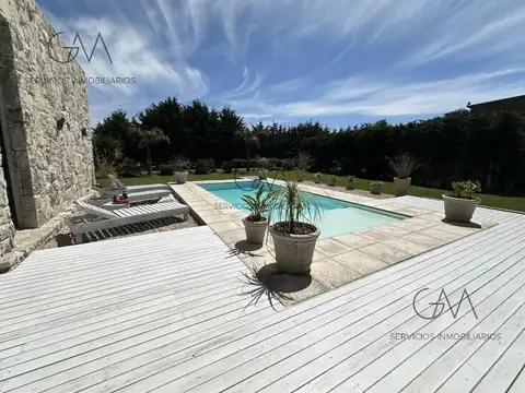 Casa en Alquiler en Arenas del Sur, USD 2.200