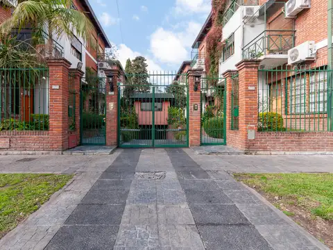 Depto Tipo Casa 5 ambientes con 3 baños
