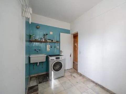Venta Departamento Barrancas de Belgrano piso alto torre 3 dormitorios cochera baulera
