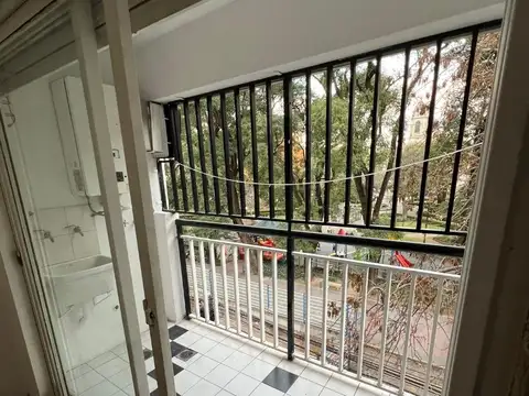 Yerbal 2400, Piso 2
