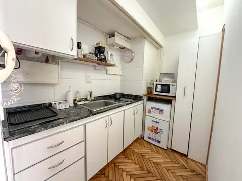 Av. Santa fe 1240 10 D , Piso 10