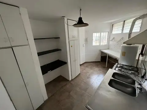 Depto Tipo Casa 3 ambientes con 2 baños