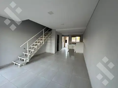 Depto Tipo Casa en Venta en Plottier, USD 100.000