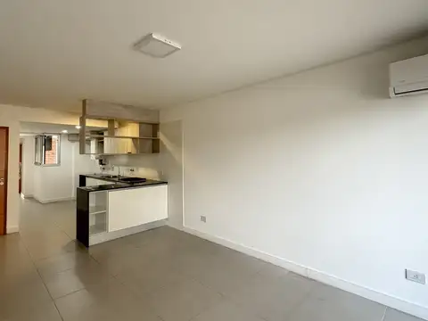 Montevideo 2500, Piso 04