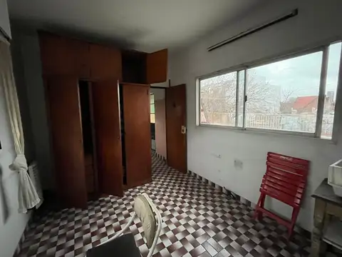 Depto Tipo Casa en Alquiler en Coghlan, $ 1.350.000