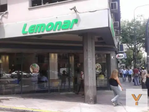 Local Comercial en venta - 3 Baños - Microcentro