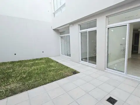 VENTA PH VILLA DEVOTO 4 AMBIENTES CON COCHERA Y JARDIN EN POZO