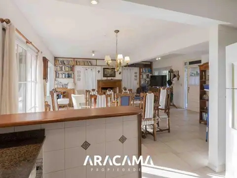 Casa en Venta en Countries y Barrios Cerrados en Esteban Echeverria, USD 340.000