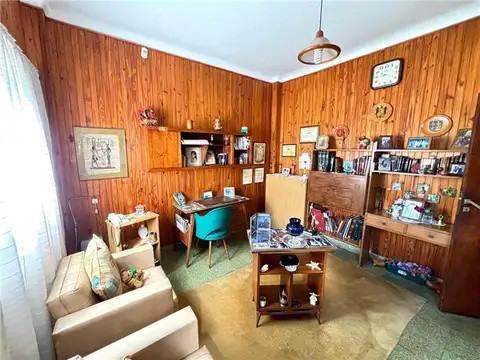Casa en Venta con 4 cocheras