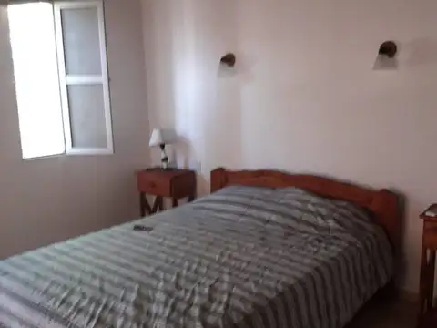 Complejo con 2 Duplex y Pileta - Carpintería SL