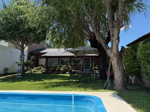 Casa en Venta con 1 cochera