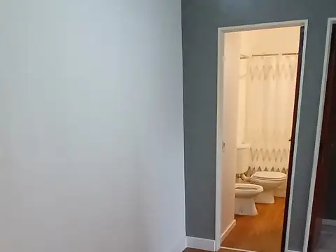 IMPECABLE! 3 AMBIENTES RECICLADO A NUEVO EN LO MEJOR DE QUILMES