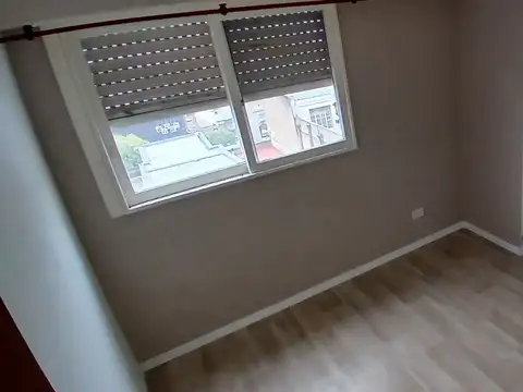 Almirante Brown 600, Piso 5