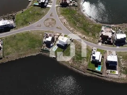 Terreno en venta en Santa Ana 100