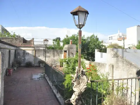 calle 16 700, Piso pb