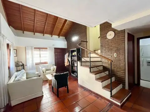 Depto Tipo Casa en Venta en La Plata, USD 140.000