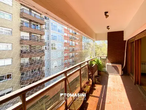 Departamento 5 ambientes con 4 baños